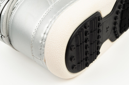 O'Neill Lisa High Silberne, gefütterte Winterstiefel für Mädchen