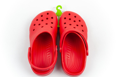 Crocs Classic Kinder-Clogs in Rot: Bequem und leicht