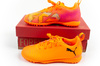Puma Future 8 Play TT Kinder-Fußballschuhe für Kunstrasen, Orange