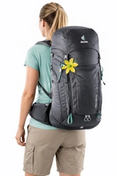 Deuter Trail Pro 34 SL Sportrucksack für Trekking und Klettern, Grau