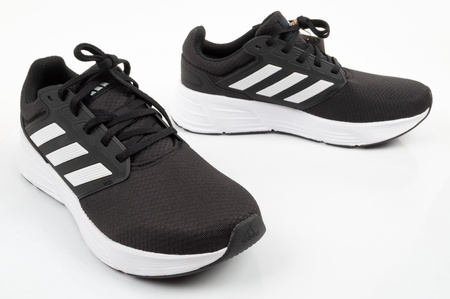 Die Adidas Galaxy 6 Herren-Laufschuhe sind bequem und leicht.