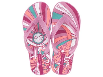 Die Ipanema Classic Happy Kinder-Flip-Flops sind bequem für den Strand