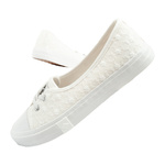 Pantofi sport Lee Cooper balerini albi brodați, slip-on, confortabili [LCW-25-31-3447L]