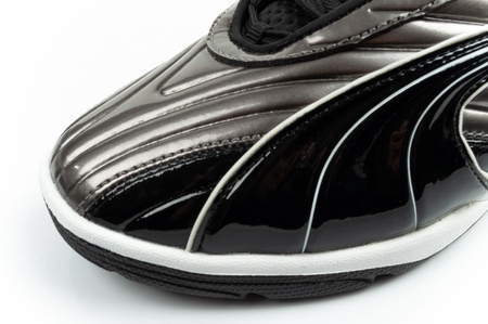 Puma V-S2 Goalgetter Sneaker für Kinder und Jugendliche, modisches Silber
