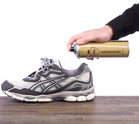 Sneaker King Schuh-Deodorant neutralisiert Gerüche und erfrischt.