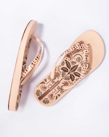 Ipanema Anat Nature VIII [83650 BD577] Flip-Flops, beige.