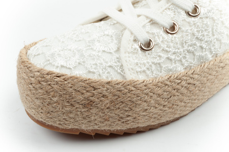 Lee Cooper Damen-Sneaker mit Schnürung, Weiß mit Plateau