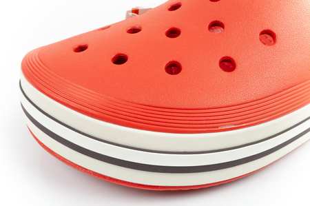 Crocs Off Court Flip Flops Sandalen Clogs rot leicht bequem modisch